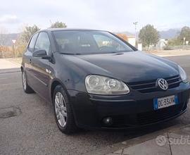 Vw golf 1.6 benzina 102cv perfetta in tutto
