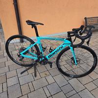 Bicicletta da strada assistita