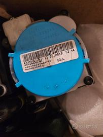 cinture di sicurezza ant per Toyota yaris Hibrid