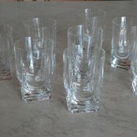 8  bicchieri da cucina in vetro