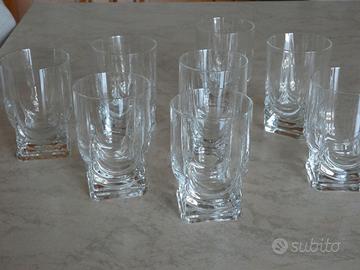 8  bicchieri da cucina in vetro