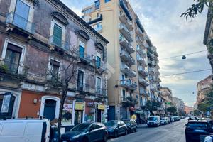 CASTELLO URSINO-3 Vani in buone condizioni