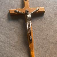 Crocefisso in legno di ulivo