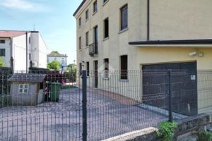 CASA SEMINDIPENDENTE A SANDRIGO