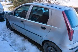 Auto fiat punto benzina  2006