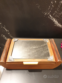 Porta sigarette anni '50 in legno e vetro specchio