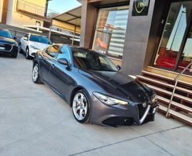 Giulia 2.2 turbo at8 190cv super