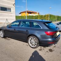 AUTO AUDI A 4