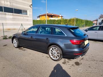 AUTO AUDI A 4