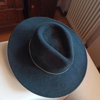 Cappello lana Zara tesa larga