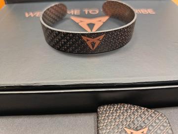 Cupra cover chiavi e braccialetto in carbonio