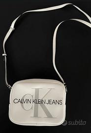 Borsa tracolla Calvin Klein bianca
