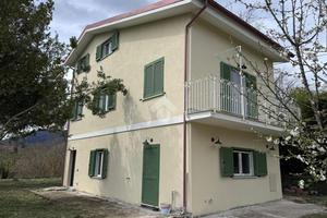 VILLA SINGOLA A OLEVANO ROMANO