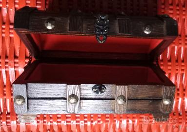 Cofanetto/Bauletto legno interno velluto rosso