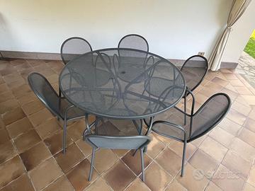 Tavolo tondo ATHENA CON 6 sedie marcaEMU e cuscini