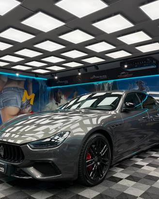 Maserati Ghibli V6 Diesel 275 CV Gransport (725)