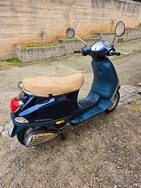 Piaggio Vespa 50 LX