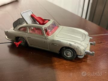 1973-76 Corgi Toys n. 270 Aston Martin DB5 007