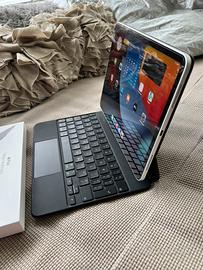 Pad Pro 11" (1ª gen.) 64 GB WiFi + Magic Keyboard