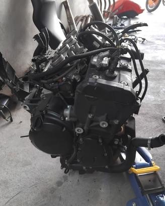 motore yamaha xj6 2011 