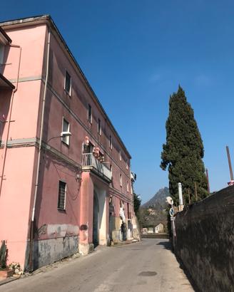 DEPOSITO di 25 mq circa + SOPPALCO di 8 mq circa