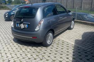 Lancia Y
