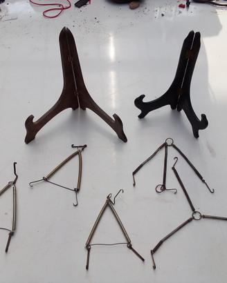 Porta Piatti Sia A Molla Che Da Tavola 9 PZ € 4,