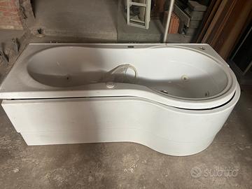 Vasca con idromassaggio