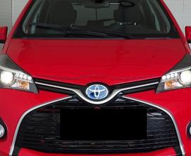 TOYOTA Yaris - 2016