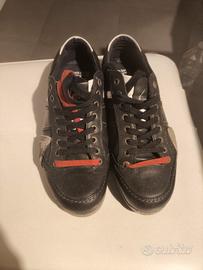 Le coque sportif Buffalo blu e rosso n 40