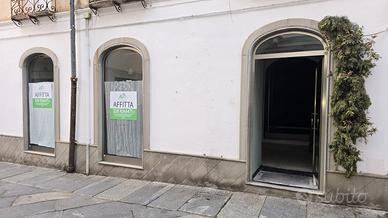 Locale commerciale in Corso Garibaldi