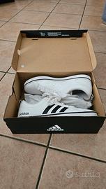 Adidas VS PACE