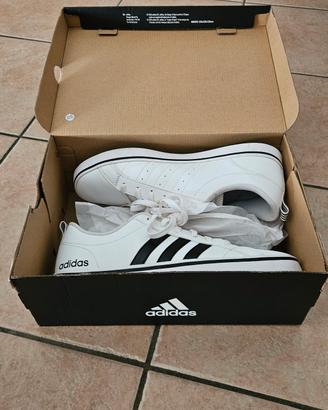 Adidas VS PACE