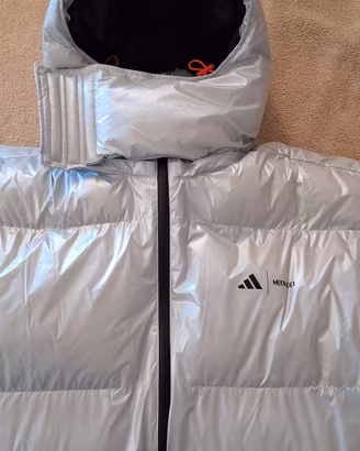 Piumino Adidas Moon Boot mai indossato