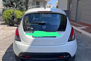 Lancia Ypsilon 0.9 TwinAir Turbo