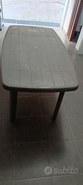 Tavolo  di plastica