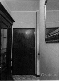 Immobile in asta di 86 m² con 3 locali e box auto 