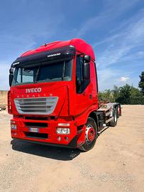 Stralis scarrabile