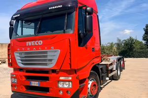 Stralis scarrabile