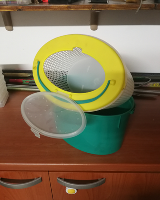 Secchio Porta Esche Vive con Cestello Estraibile p
