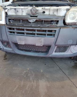 Paraurti anteriore FIAT DOBLO del 2008