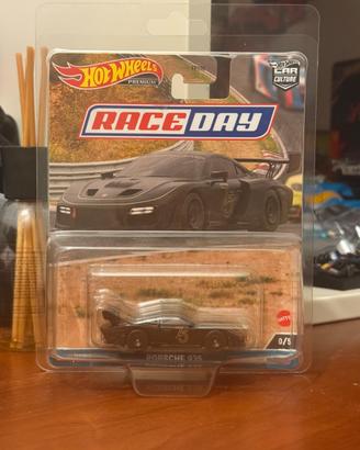 Hot Wheels Premium Porsche 935 Chase 0/5