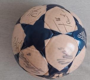 Champions Adidas  pallone