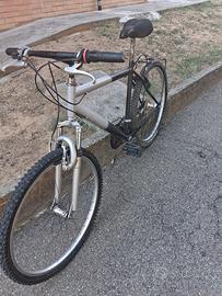mtb forcella amortizzata26