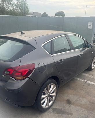 OPEL ASTRA J 2.0 D 118KW AUT 5P (2011) RICAMBIO US