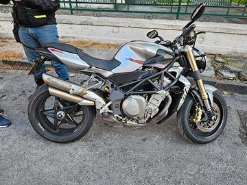 MV Agusta Brutale 989r , accessori a parte