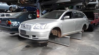 Toyota Avensis sw A2-320