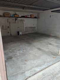 Box garage doppio con accesso protetto