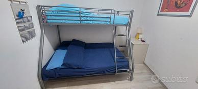 letto a castello in metallo 