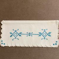 Vintage ricamo azzurro su cotone lavorato a mano